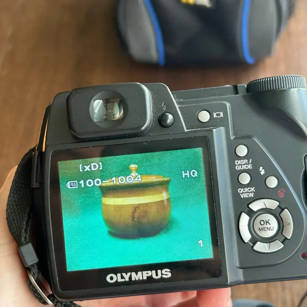 Olympus SP-500 UZ digital camera 10x optical 6.0 mega pixel & 512 MB card tested